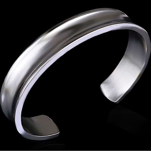 Sterling Silver Bangle Cuff Bracelet - Picture 2 of 8